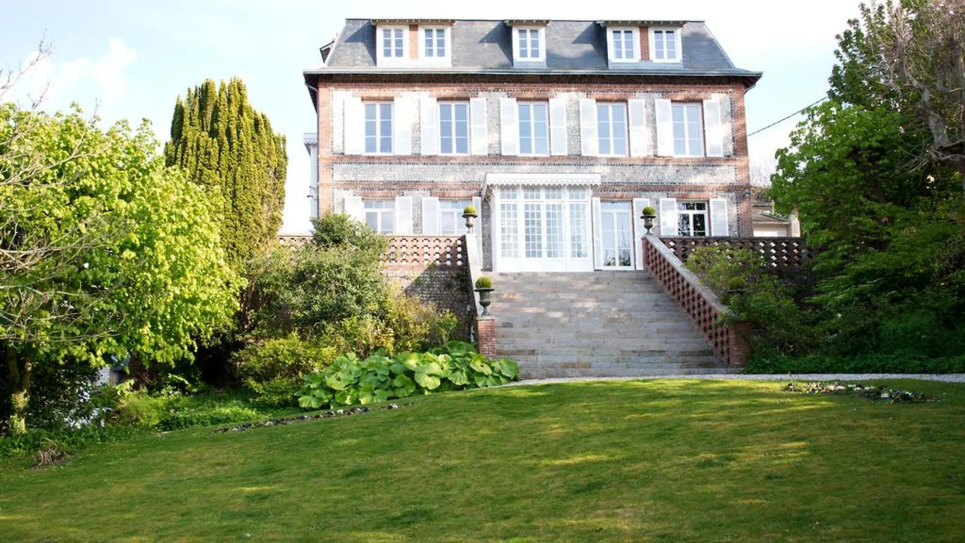 4 Hôtels Centraux près du Golf d'Étretat qui Font la Différence