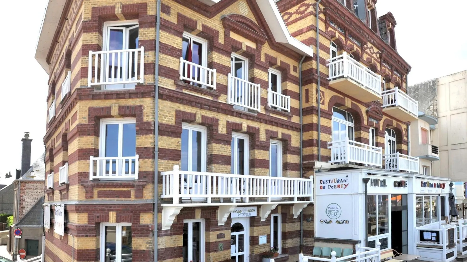 Séjourner à Étretat : 4 Hôtels Centraux Comparés