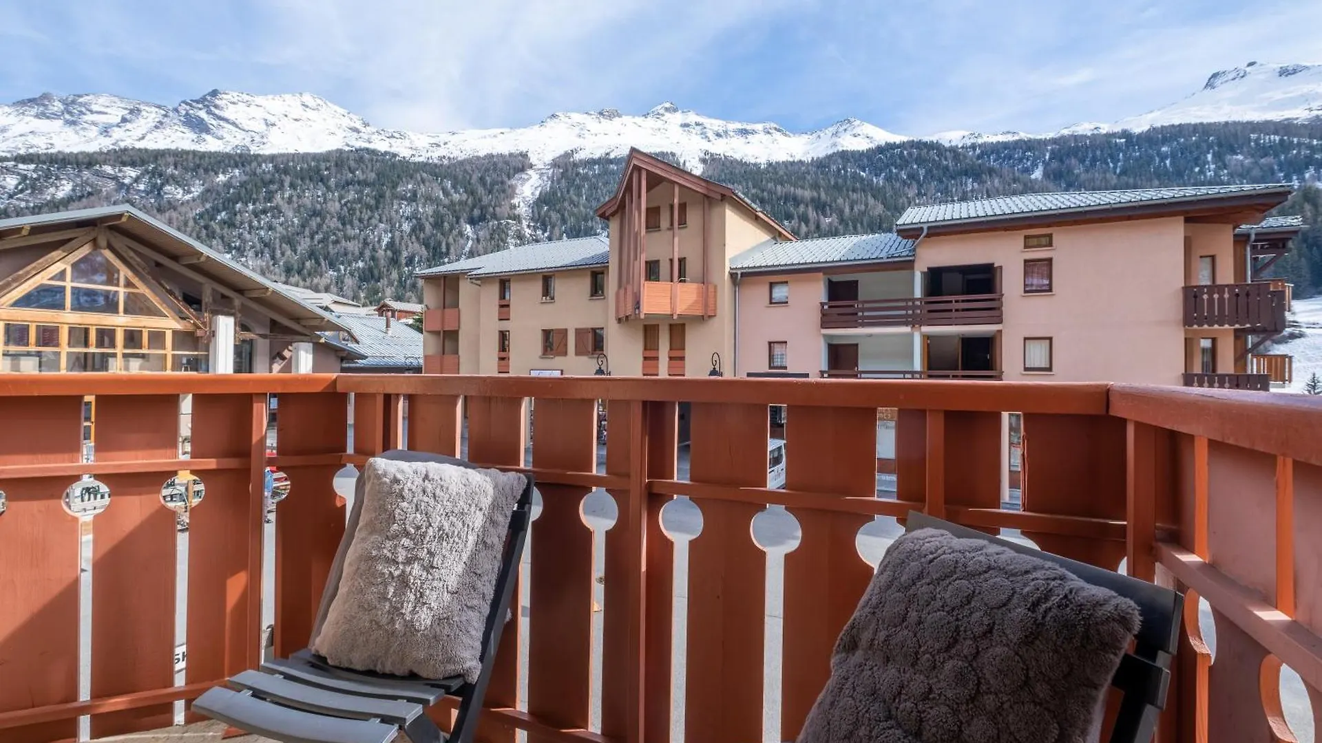 15 Hôtels Centraux dans les Alpes Françaises à Réserver