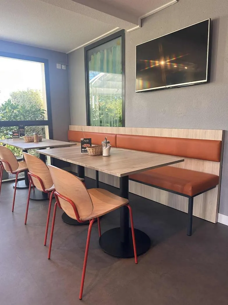 Où Dormir en Nouvelle-Aquitaine : 13 Hôtels 2 Étoiles Sélectionnés