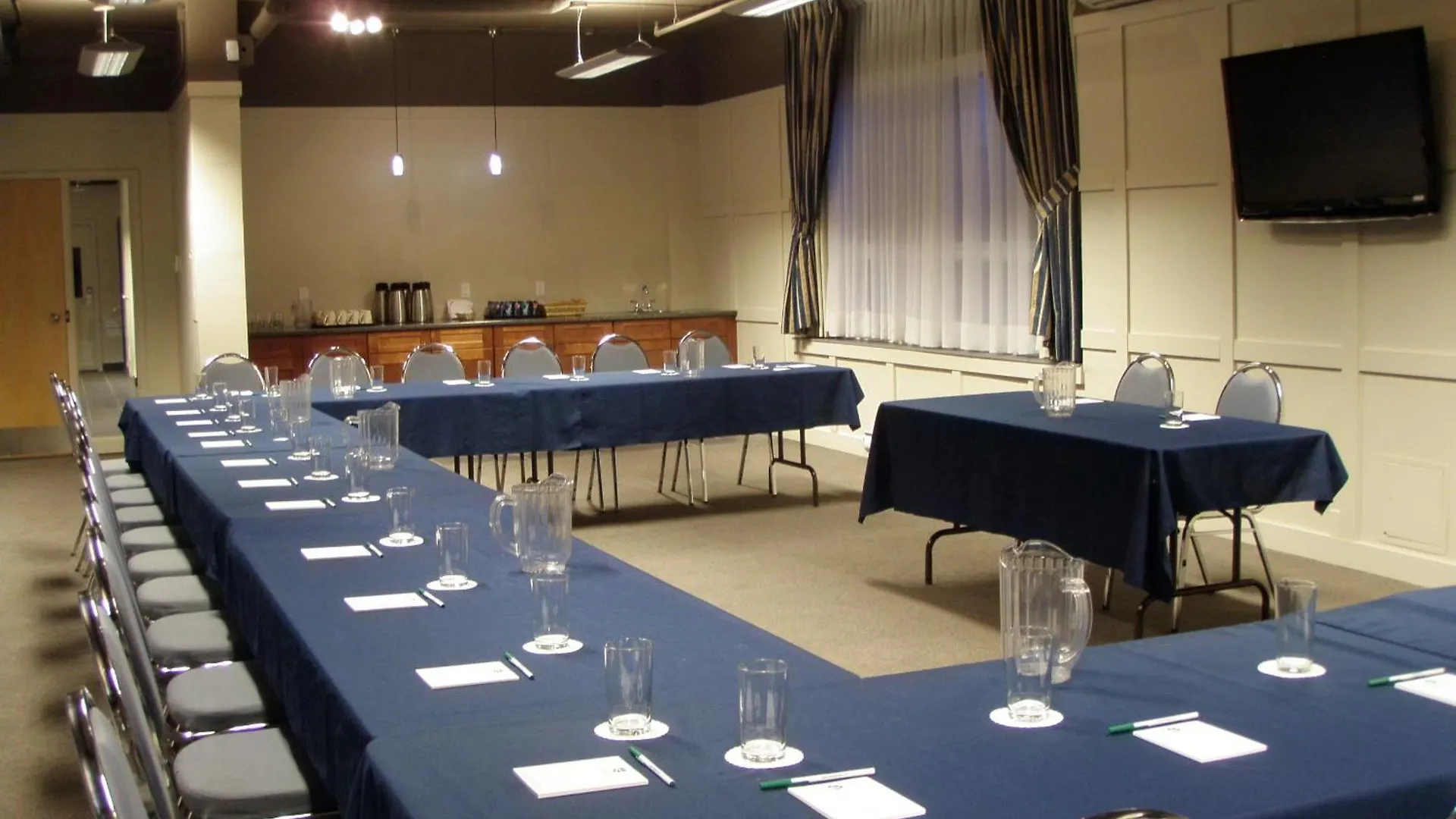 2 Hôtels Centraux près du Marché Atwater à Montréal