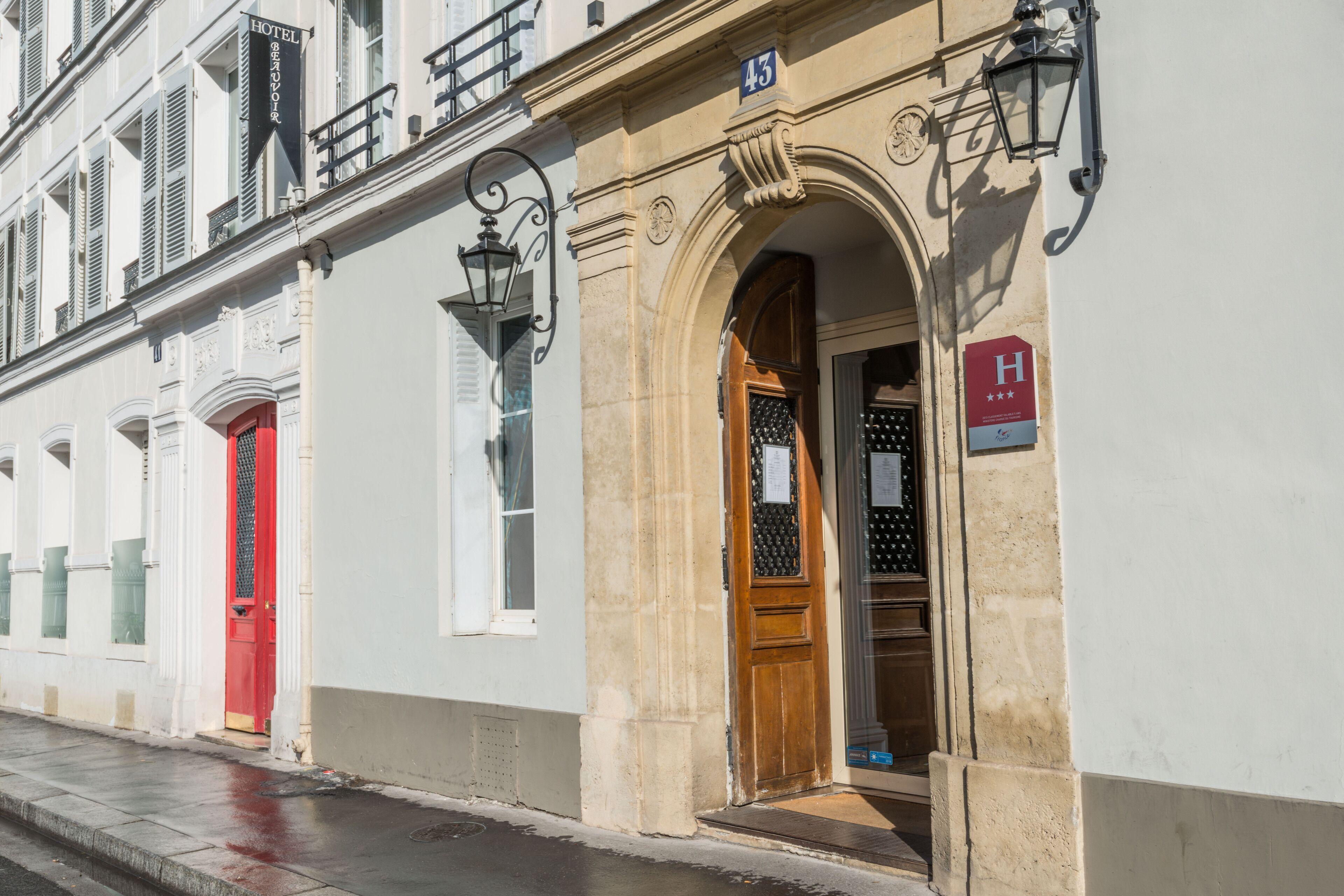Où Dormir Pas Cher au Centre de Paris : 15 Hôtels Budget Sélectionnés