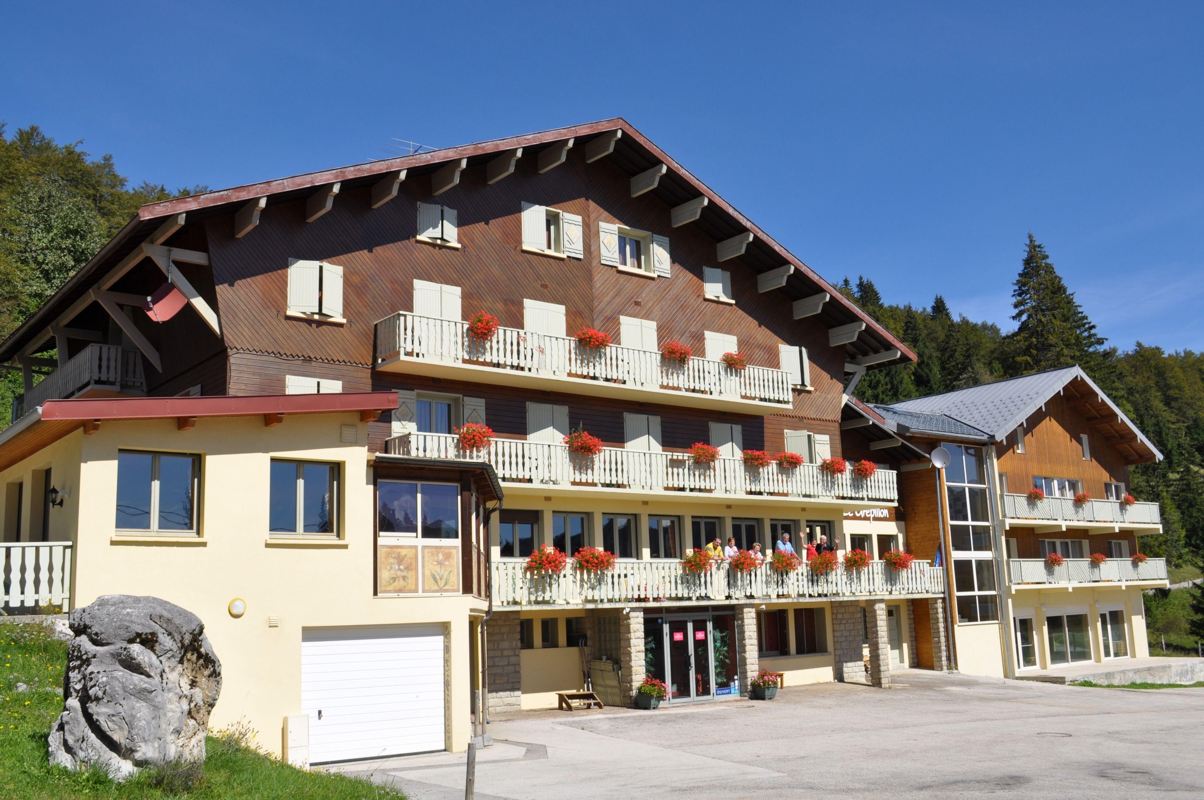 Séjourner dans les Alpes Françaises : 12 Hôtels Budget Comparés