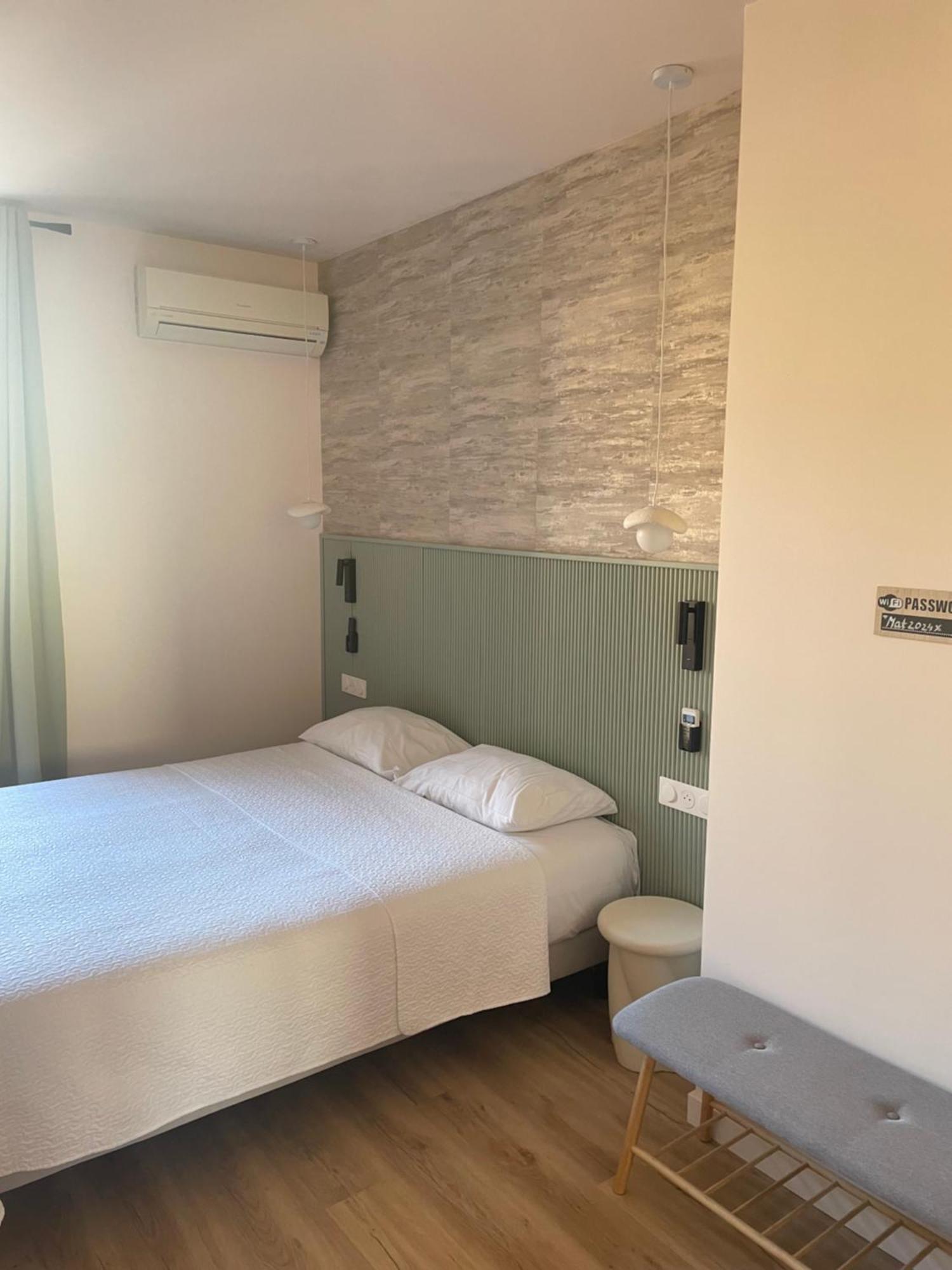 Où Séjourner près du Fort Carré : 2 Hôtels Centraux à Collioure