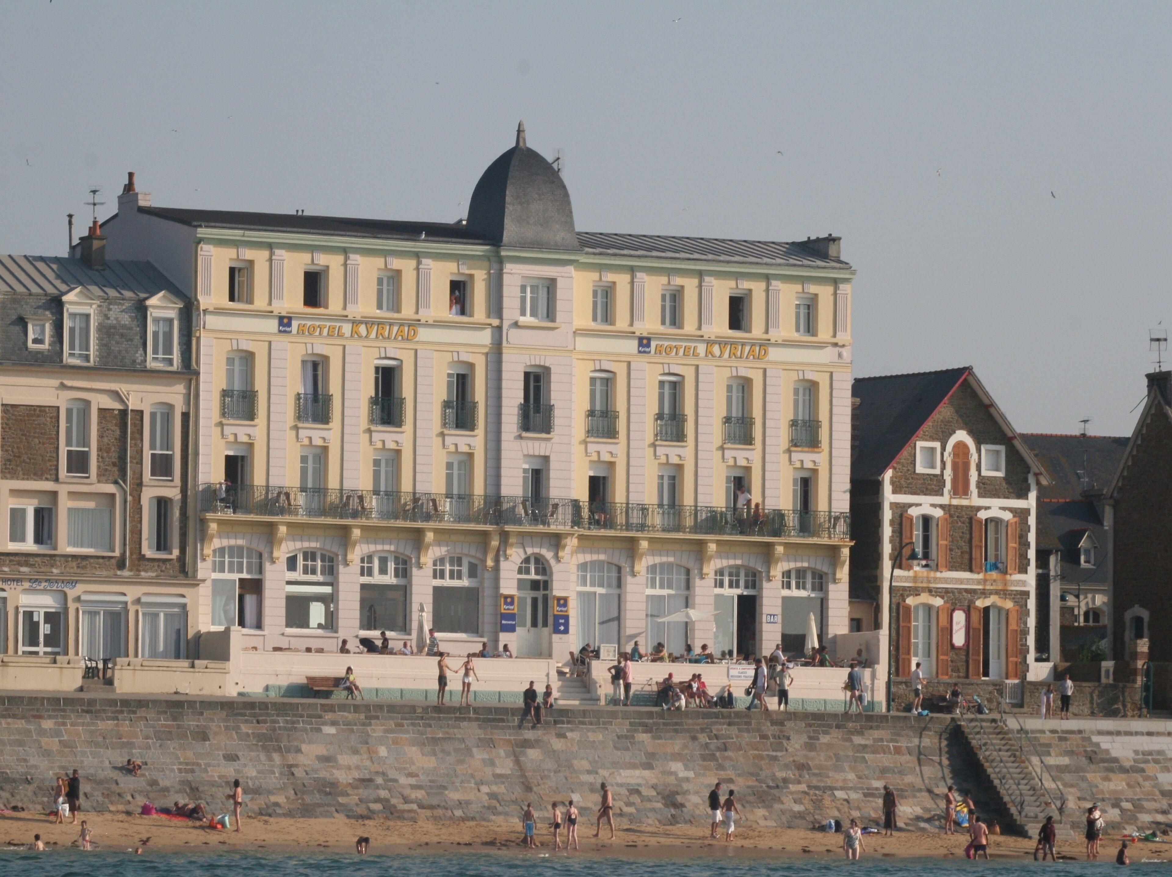Où Dormir au Sillon, Saint-Malo : 3 Hôtels Centraux Face à la Mer